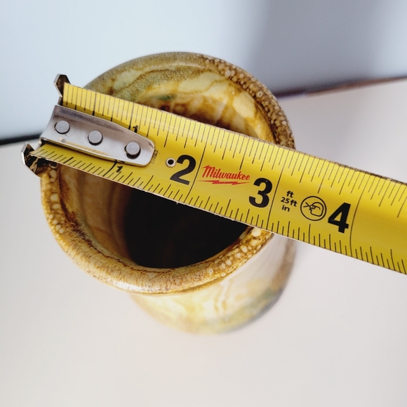 Hand Crafted Vintage Pottery Vase with Makers Mark - Picture 12 of 12